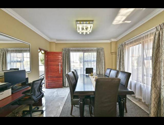 3 BEDROOM HOUSE FOR SALE IN SOUTH CREST